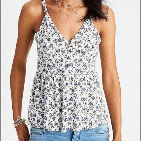 American Eagle Outfitters Tops - Floral tank